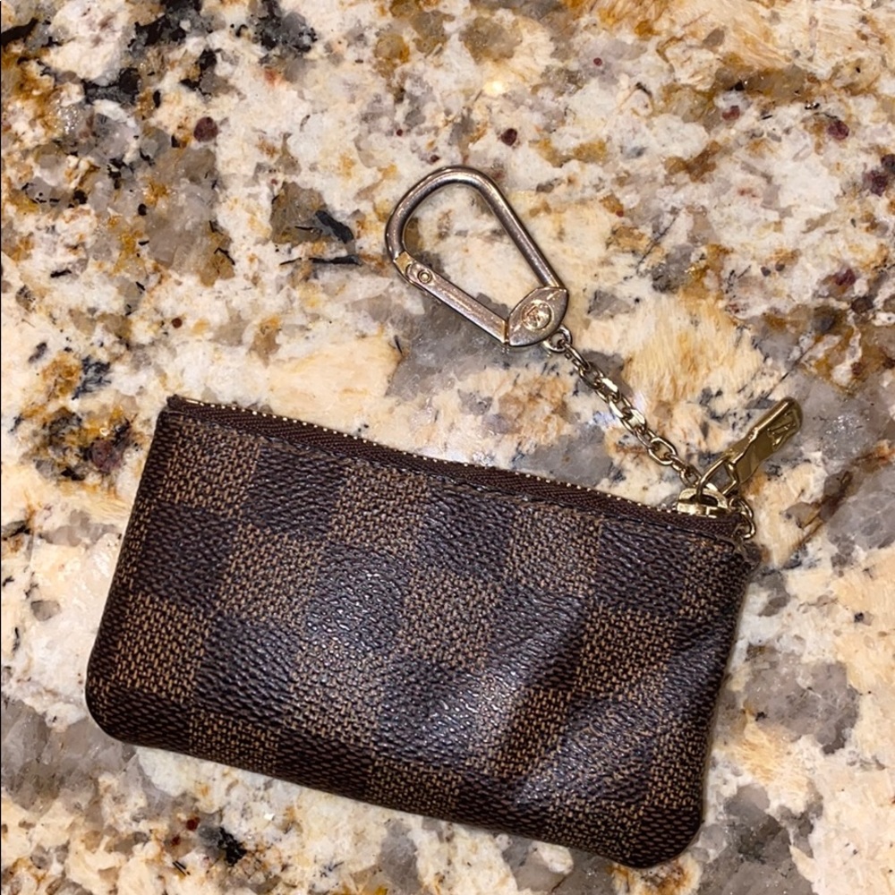 Louis Vuitton Card Holder - Picture 5 of 6